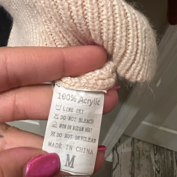 Women’s sweater size M - Picture 2 of 3
